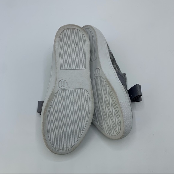 Report Girls Gray Crushed Velvet Bow Slip On Shoe Size 11 - Picture 4 of 5